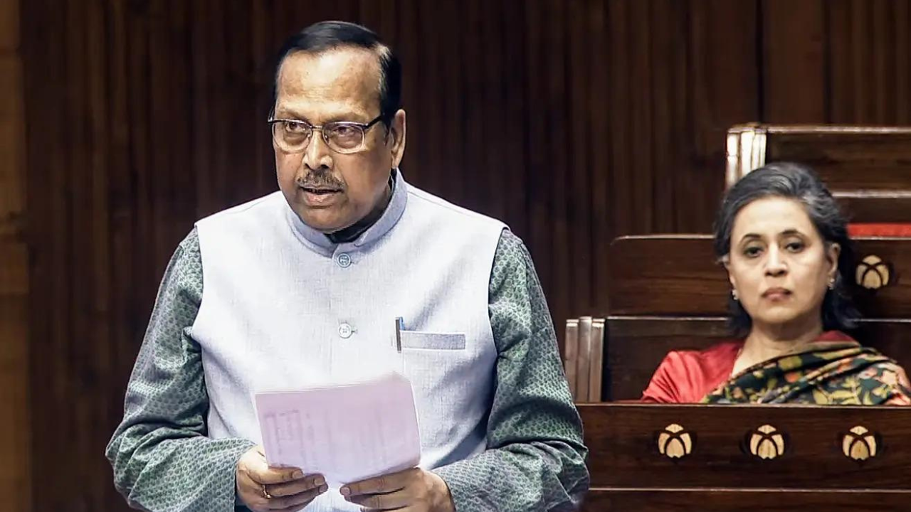 संसद से सनसनी तक: TMC से सुखेंदु शेखर रॉय की चौंकाने वाली विदाई
